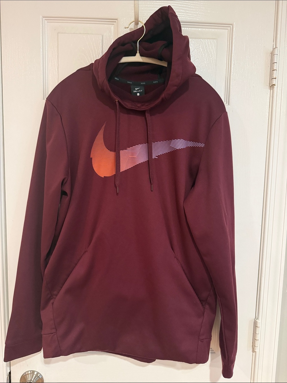 Nike Men’s Maroon Pullover Hoodie with Gradient Swoosh, Size Large